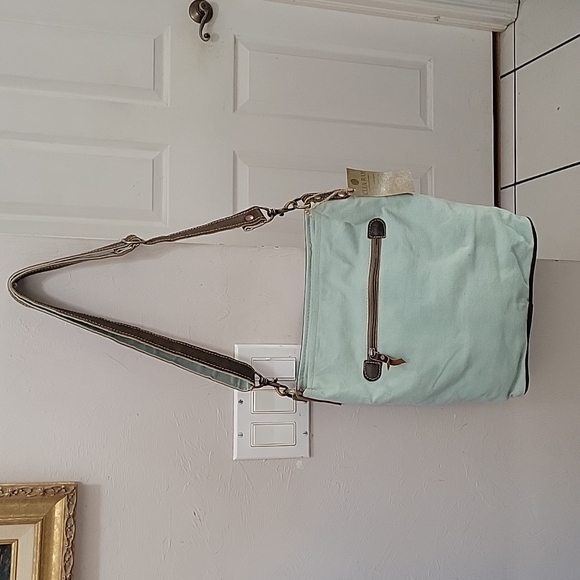 Vintage shoulder & adjustable strap. Pale green and brown. - Picture 4 of 12